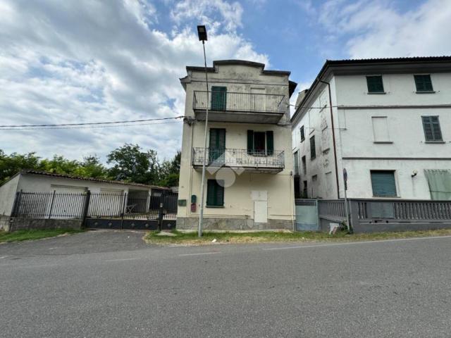 Appartamento in vendita a Montù Beccaria, Lombardia
