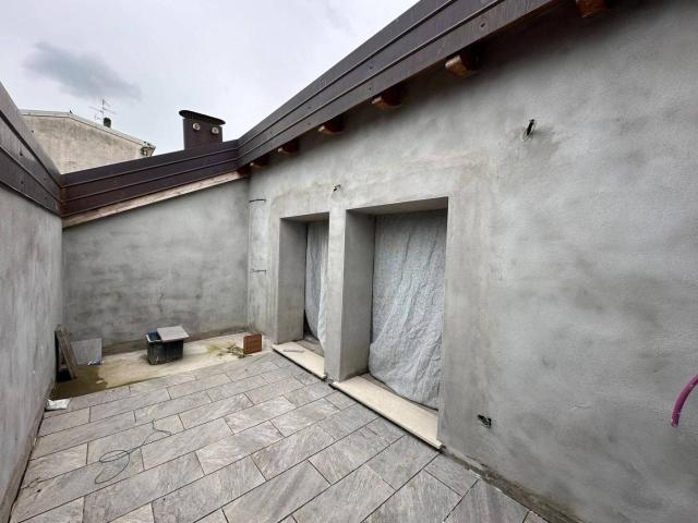 Appartamento in vendita a Monza, Borghetto