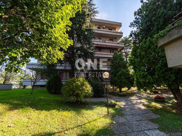Appartamento in vendita a Monza, Cederna