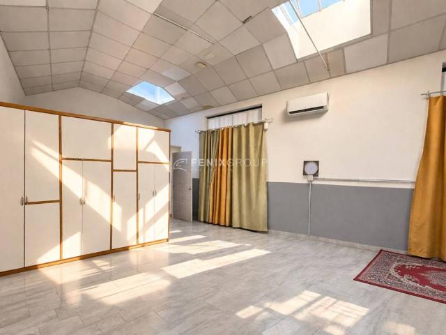Villa Indipendente in vendita a Regina Pacis, Monza