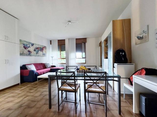 Appartamento in vendita a Cazzaniga, Monza