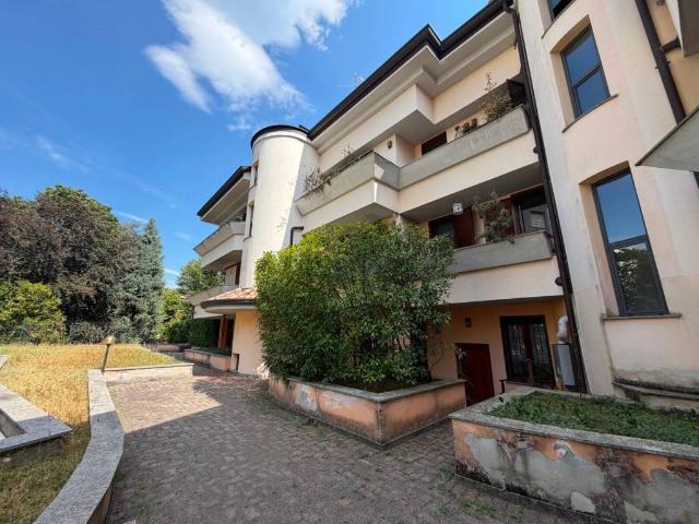 Appartamento in vendita a San Gerardo, Monza