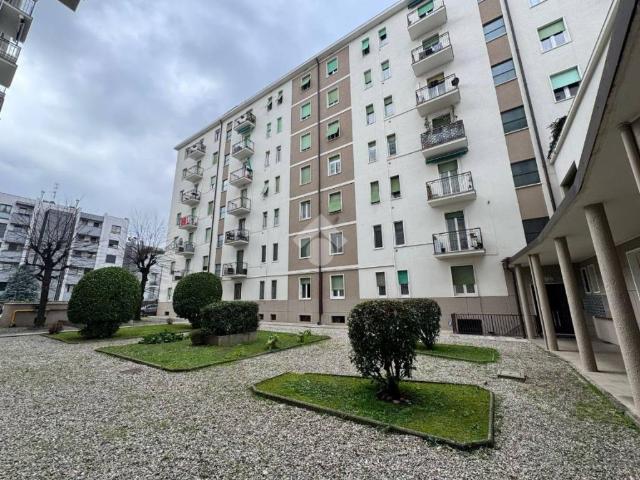 Appartamento in vendita a San Carlo, Monza