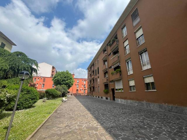 Appartamento in vendita a Sant'Albino, Monza