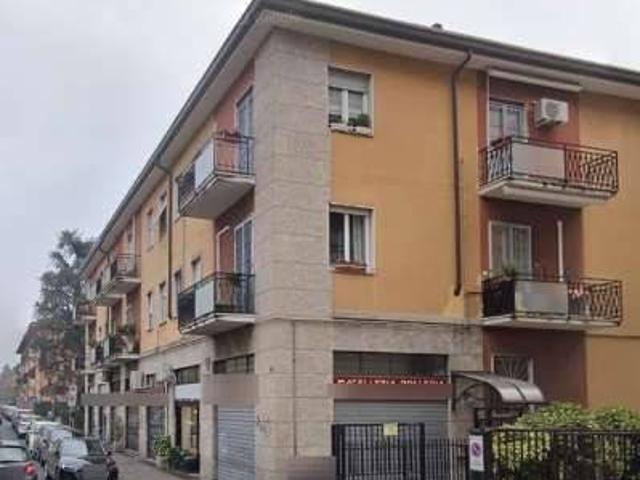 Appartamento in vendita a Monza, Cederna