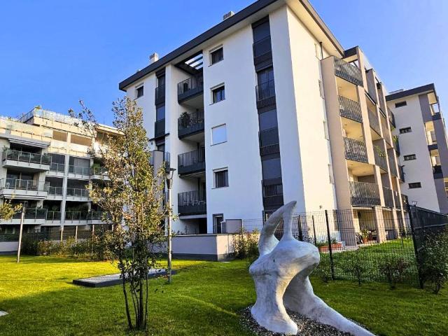 Appartamento in vendita a Cazzaniga, Monza