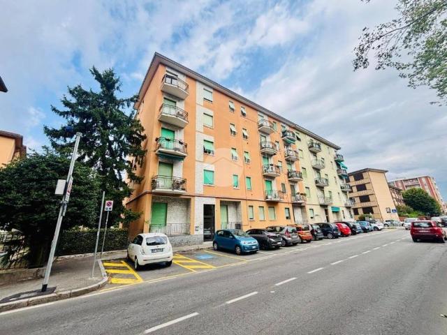 Appartamento in vendita a Cederna, Monza