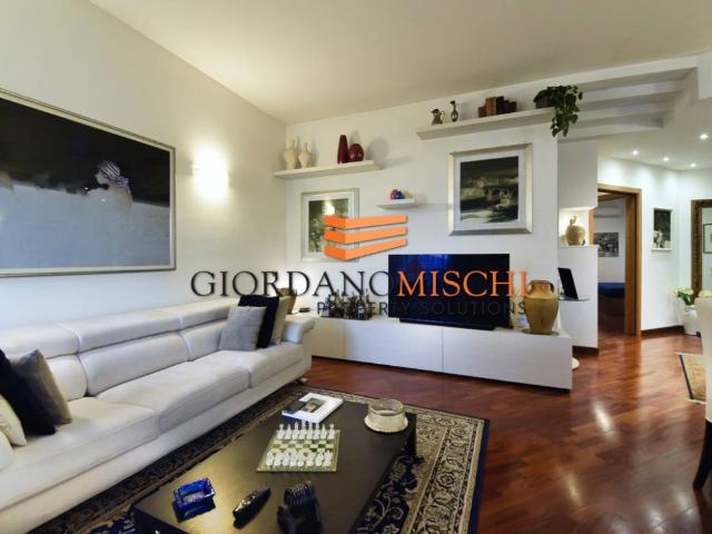 Appartamento in vendita a Centro, Monza