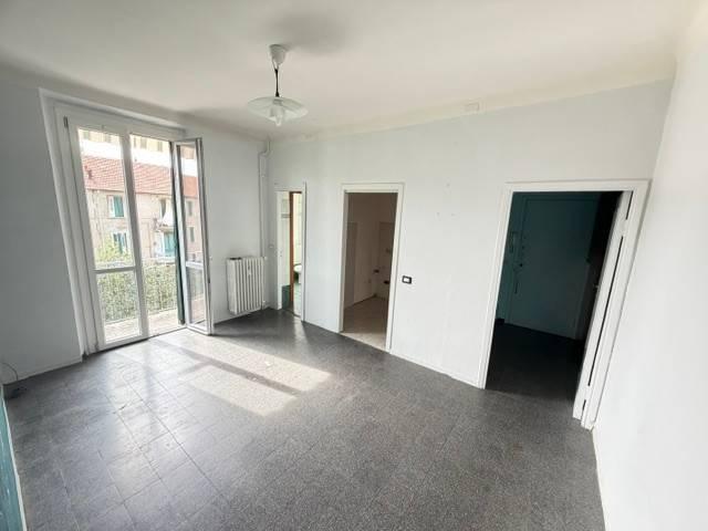 Appartamento in vendita a Regina Pacis, Monza