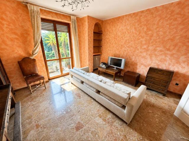 Appartamento in vendita a Centro, Monza