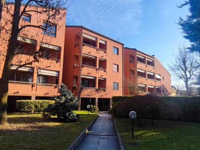 Appartamento in vendita a Sant'Albino, Monza