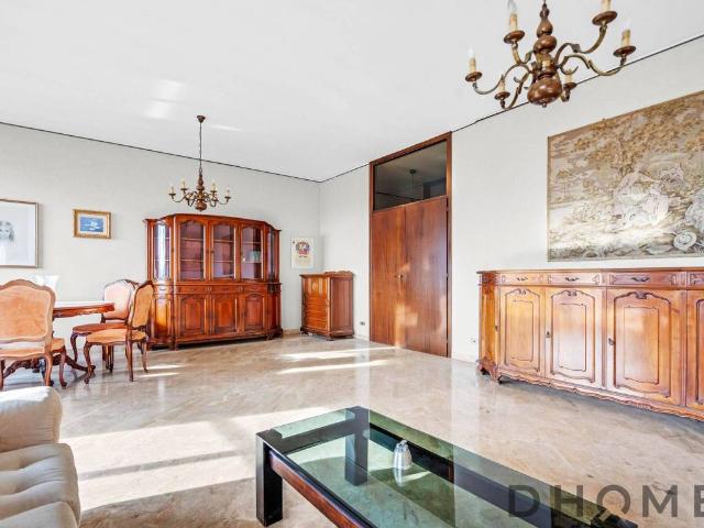 Appartamento in vendita a Regina Pacis, Monza