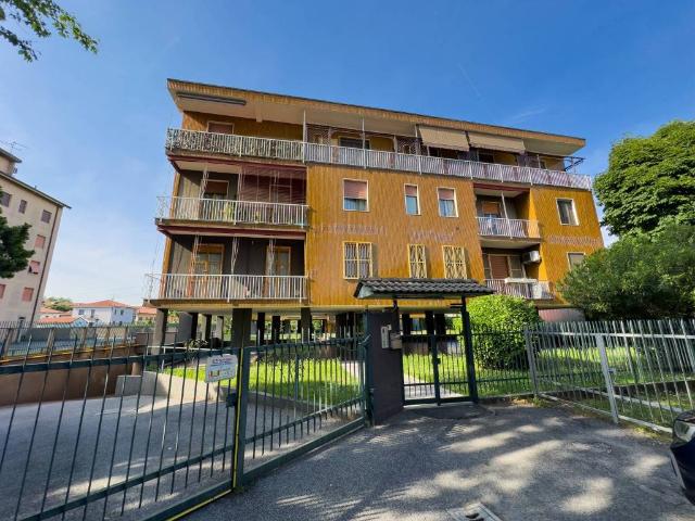 Appartamento in vendita a Sant'Alessandro, Monza