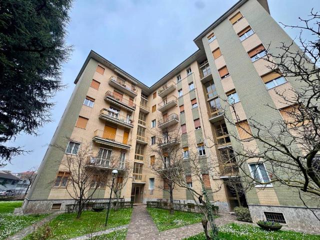 Appartamento in vendita a Cederna, Monza