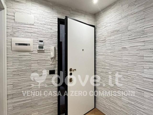 Appartamento in vendita a Regina Pacis, Monza