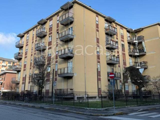 Appartamento in vendita a Sant'Albino, Monza