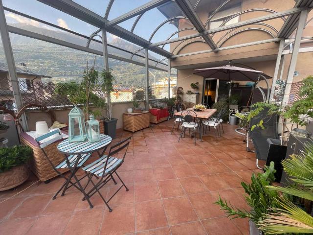 Appartamento in vendita a Morbegno, Lombardia