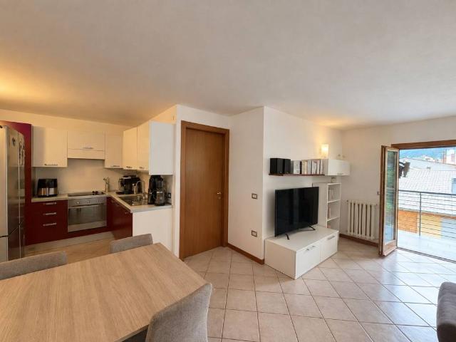 Appartamento in vendita a Morbegno, Lombardia