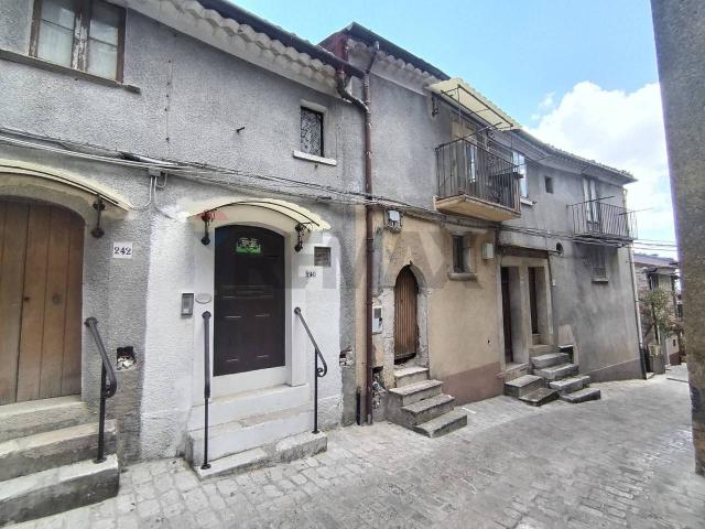 Appartamento in vendita a Morcone, Campania