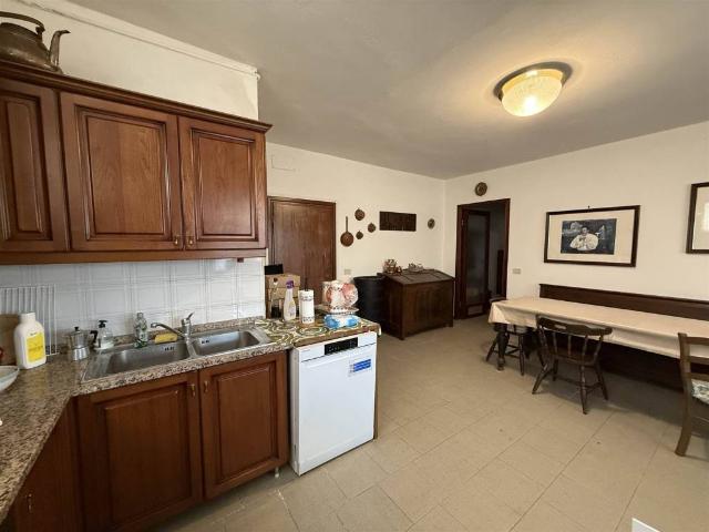 Appartamento in vendita a Lugagnano Val D'arda, Reggio Emilia