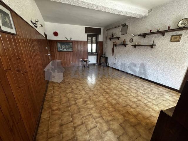 Appartamento in vendita a Mornago, Lombardia