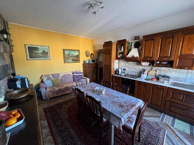 Appartamento in vendita a Mornago, Lombardia