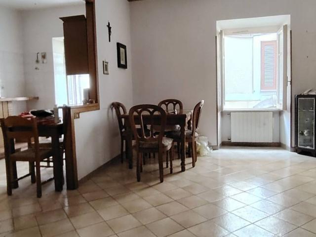 Appartamento in vendita a Morolo, Lazio