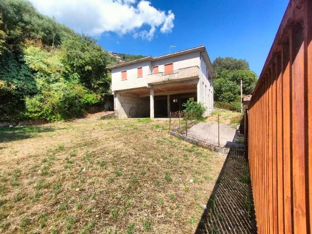 Appartamento in vendita a Morolo, Lazio