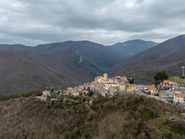 Appartamento in vendita a Morro Reatino, Lazio