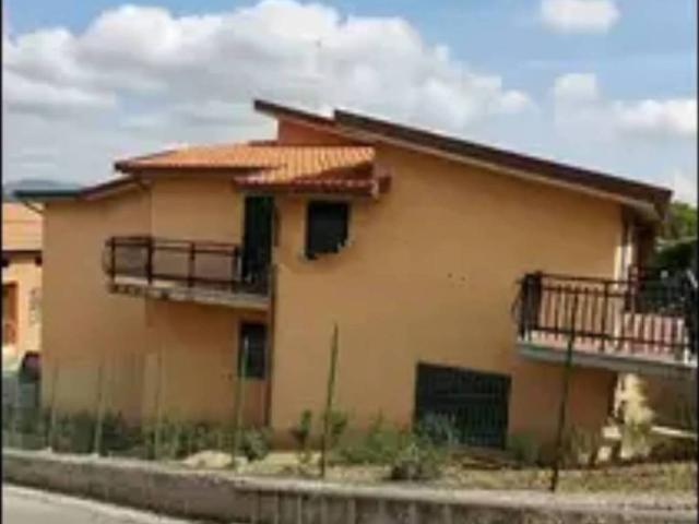 Appartamento in vendita a Morrone Del Sannio, Molise