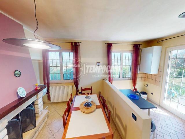 Villa Indipendente in vendita a Moscufo, Abruzzo