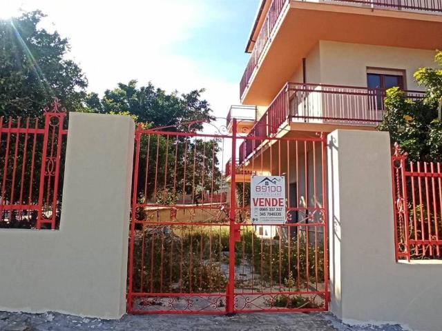 Appartamento in vendita a Lazzàro, Calabria