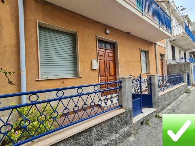 Appartamento in vendita a Lazzàro, Calabria