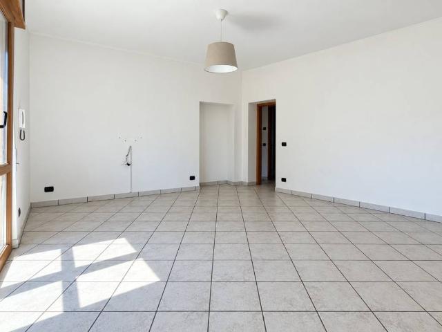 Appartamento in vendita a Solaro, Mozzate