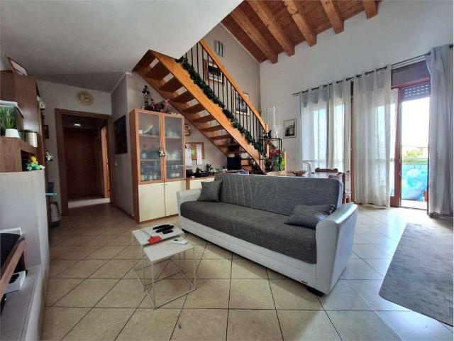 Appartamento in vendita a Mozzecane, Veneto