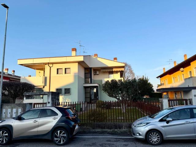 Appartamento in vendita a Mozzecane, Veneto