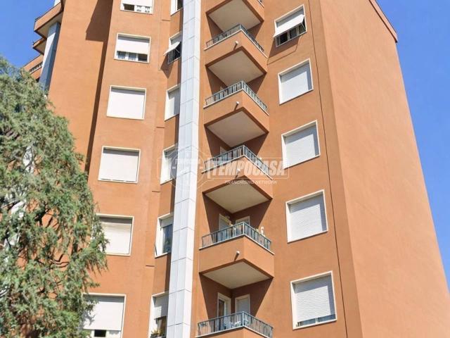 Appartamento in vendita a Muggiò, Lombardia