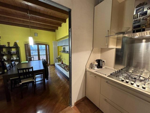 Appartamento in vendita a Muggiò, Lombardia