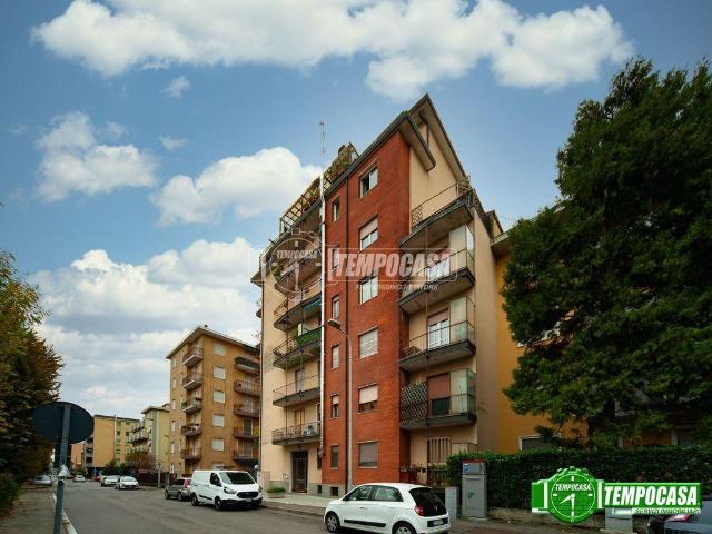 Appartamento in vendita a Muggiò, Lombardia