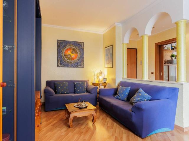 Appartamento in vendita a Muggiò, Lombardia