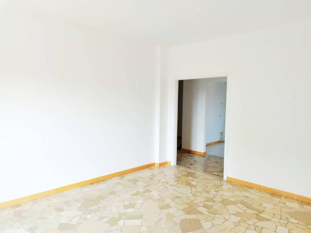 Appartamento in vendita a Muggiò, Lombardia