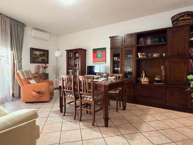 Appartamento in vendita a Muggiò, Lombardia