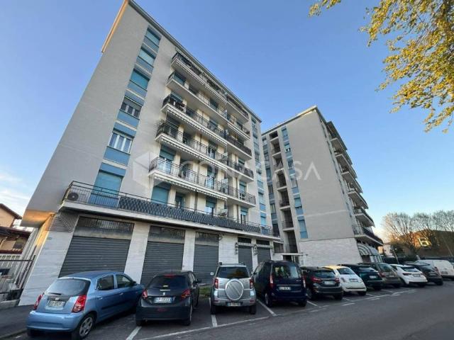 Appartamento in vendita a Muggiò, Lombardia