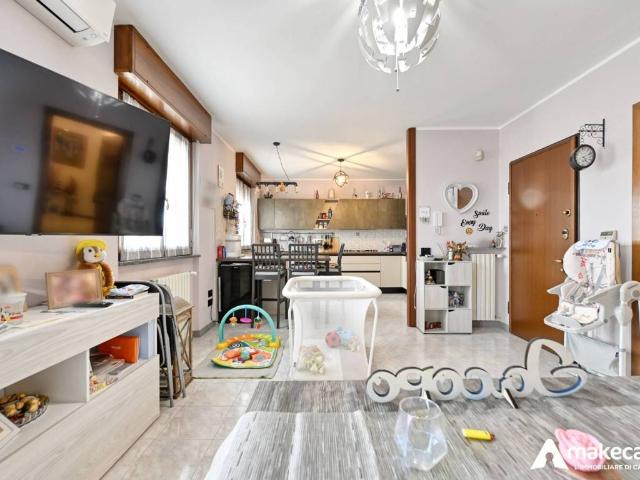 Appartamento in vendita a Mulazzano, Lombardia