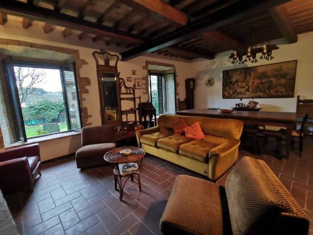 Appartamento in vendita a Murlo, Toscana