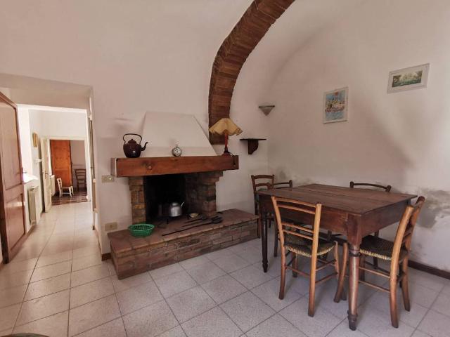 Appartamento in vendita a Murlo, Toscana