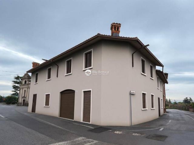 Appartamento in vendita a Muscoline, Lombardia