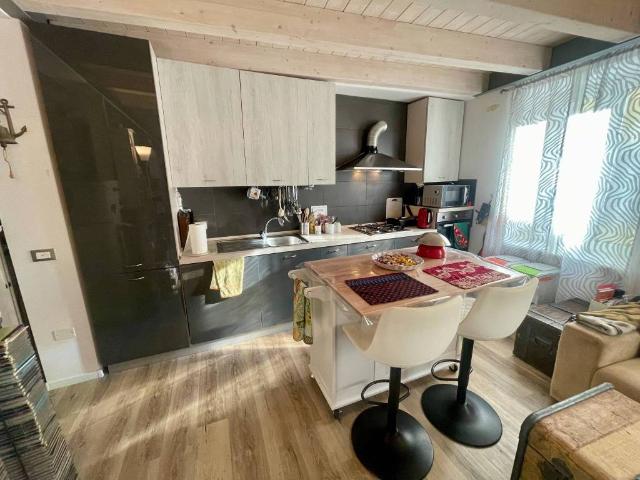 Appartamento in vendita a Comunità Alto Garda e Ledro, Nago