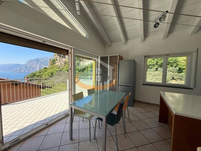 Appartamento in vendita a Comunità Alto Garda e Ledro, Nago