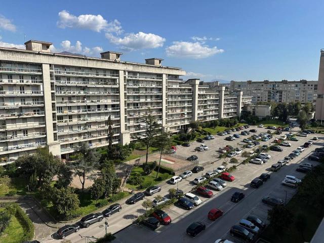 Appartamento in vendita a Municipalità 6, Campania